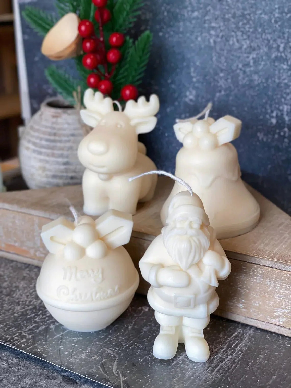 Round Bell Christmas Candle - Best Holiday Decor Gift | Limited Edition - GiftWave.co
