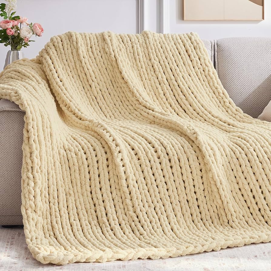 Chunky Knit Throw Blanket — Soft Oversized Knitted Throw for Sofa & Bed - Damsona