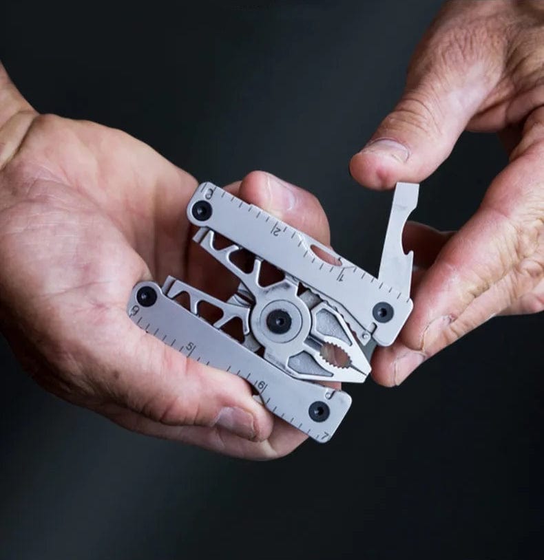 MacGyver SOG SN1001 Survival Multi - Tool Folding Belt 16 - in - 1 EDC Tactical Camping Hiking Gift - GiftWave.co